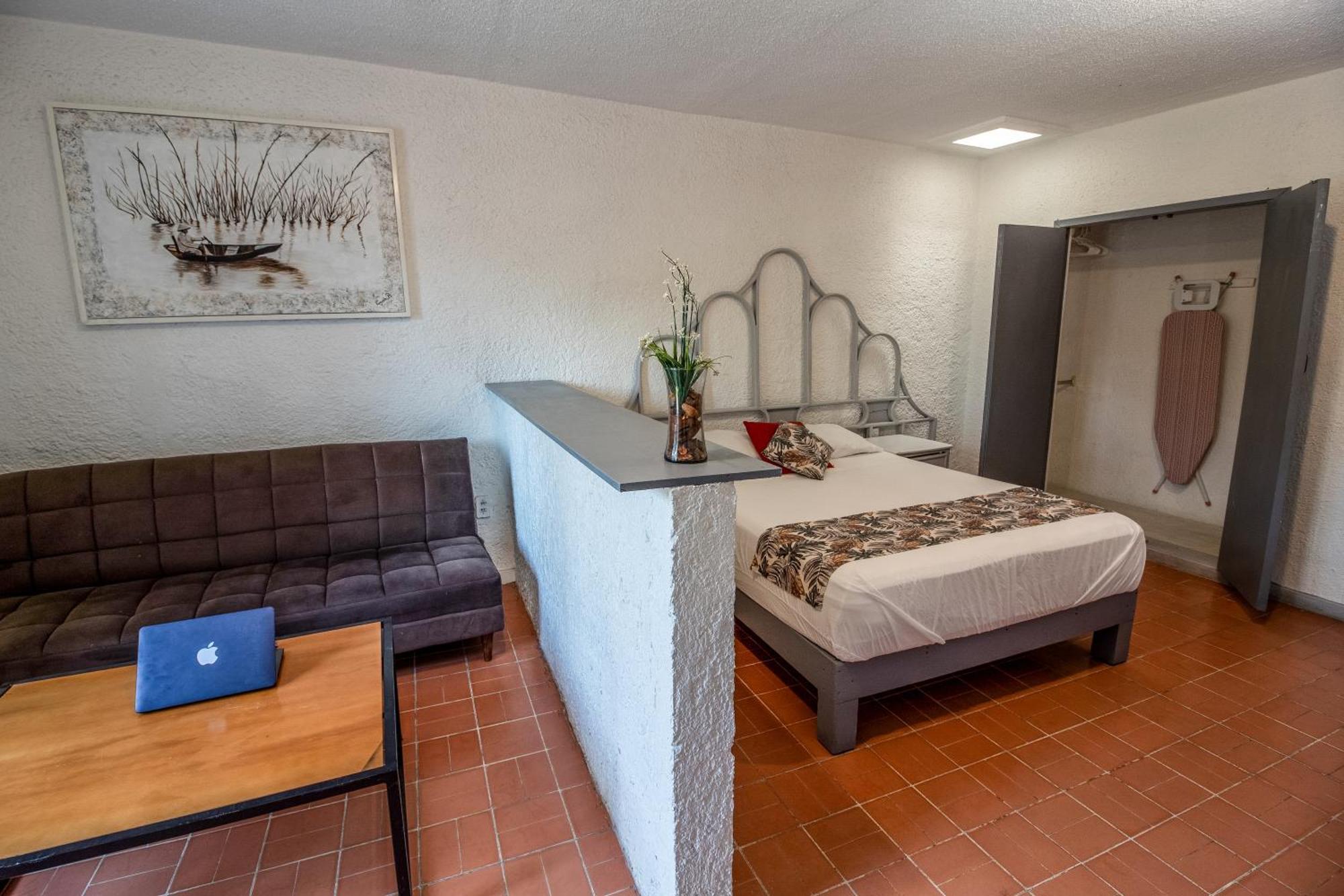 Suite Con Terraza En En El Corazon De Chapalita 11 瓜达拉哈拉 外观 照片